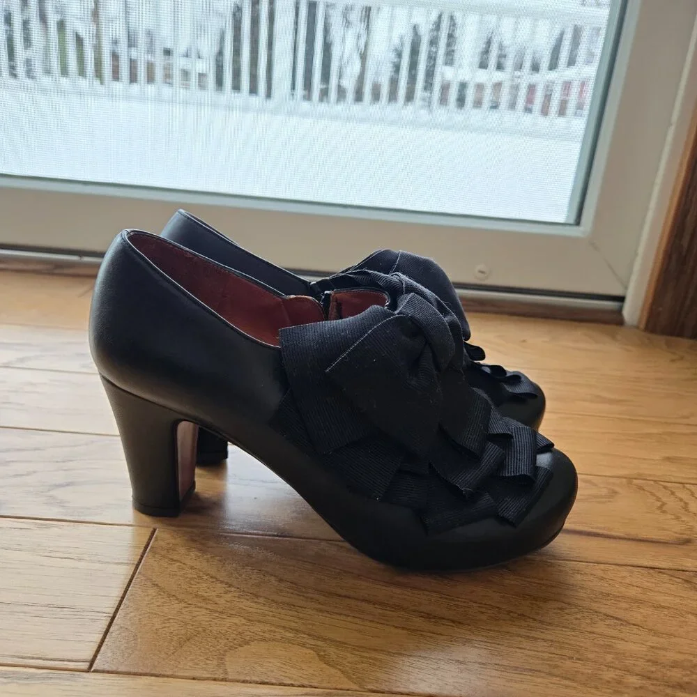 Chie Mihara "Catame" Heel in Black - Picture 5 of 13